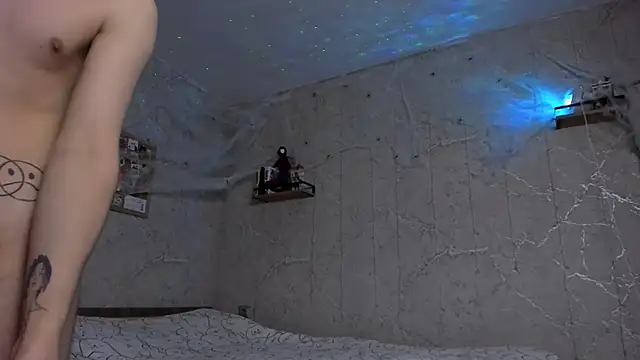 Mark Bearcub online show from December 24, 12:00 am