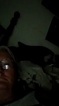 graham1980 online show from November 25, 9:09 am