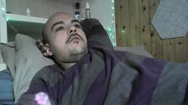 ItalianVinDiesel online show from September 28, 8:20 am