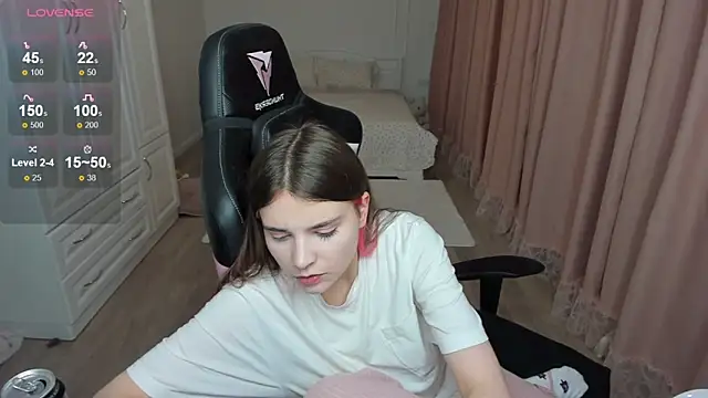 lil cassie online show from October 31, 5:14 pm