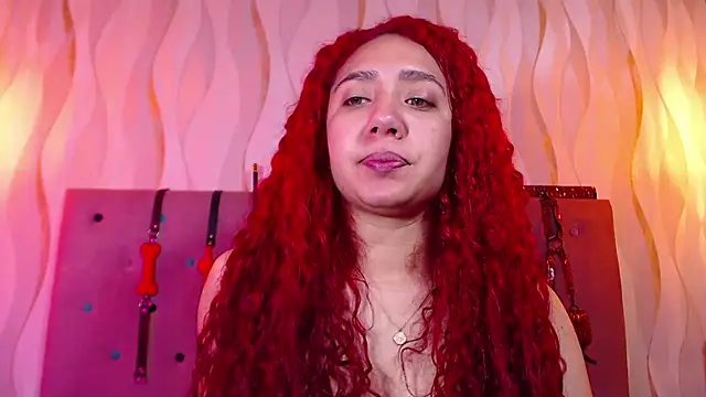 IsabelaLatina online show from February 24, 2:59 pm