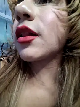 Snapshot of Evehampy chatting on February 7, 7:17 pm Evehampy online show from February 7, 7:17 pm