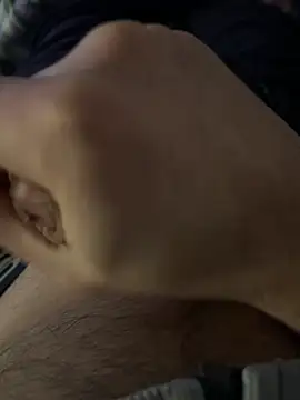 Snapshot of alieno27 chatting on February 3, 8:24 pm alieno27 online show from February 3, 8:24 pm