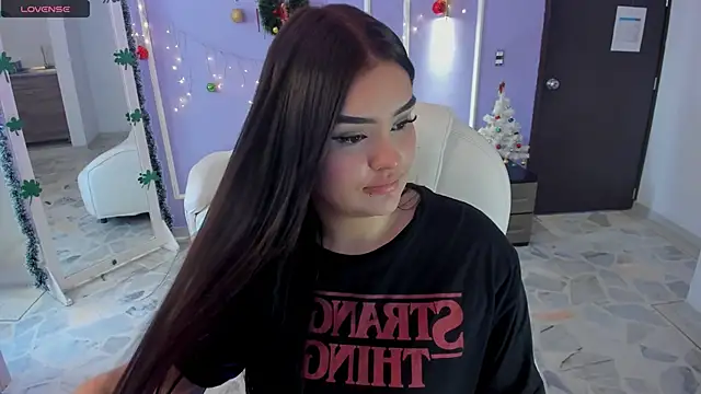 martinasaez online show from January 6, 5:59 pm