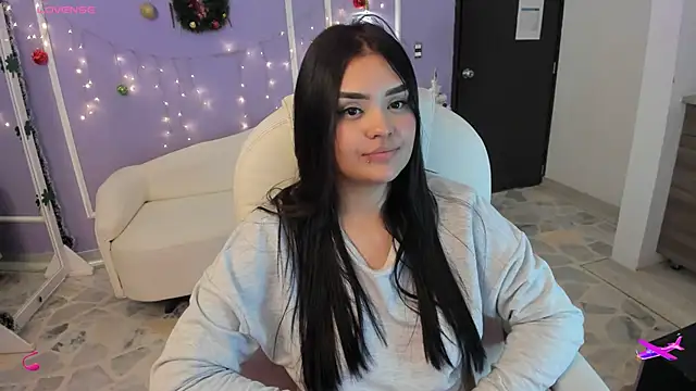 martinasaez online show from January 8, 10:37 pm