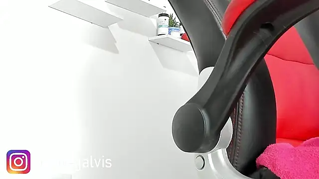 Kloe-squirts online show from March 20, 2:33 pm