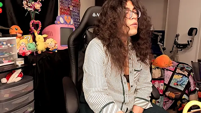 ShinyCherub online show from October 16, 5:58 pm