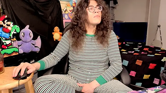 ShinyCherub online show from December 15, 3:33 am