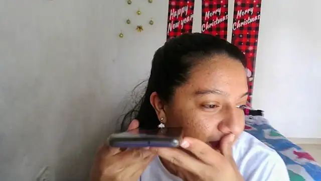 almaswan1 online show from December 2, 3:25 pm