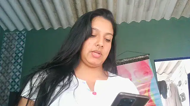 almaswan1 online show from September 24, 7:06 pm