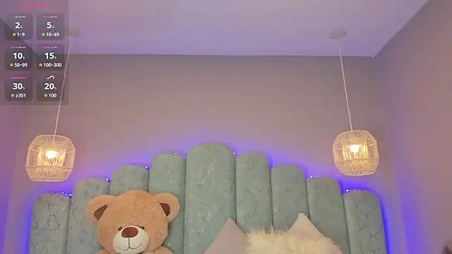 mia slutty  online show from November 22, 1:43 pm