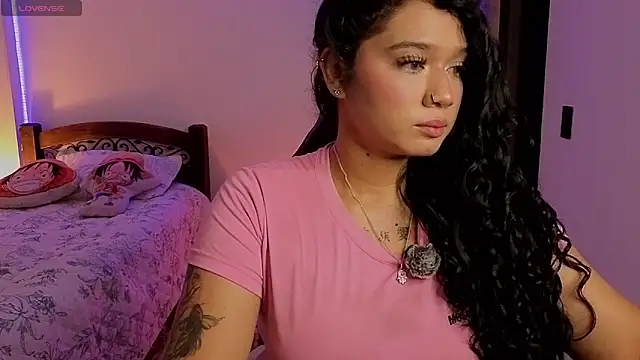 Snapshot of alexxandra_ferri_ chatting on May 29, 6:00 am alexxandra ferri online show from May 29, 6:00 am