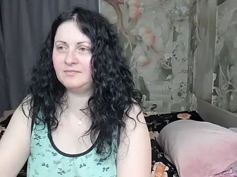 Snapshot of Lillian2 chatting on March 15, 7:53 pm Lillian2 online show from March 15, 7:53 pm