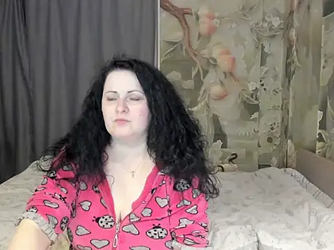 Snapshot of Lillian2 chatting on March 29, 6:41 pm Lillian2 online show from March 29, 6:41 pm