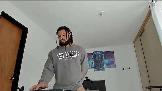 Louis marley   online show from January 11, 5:18 pm