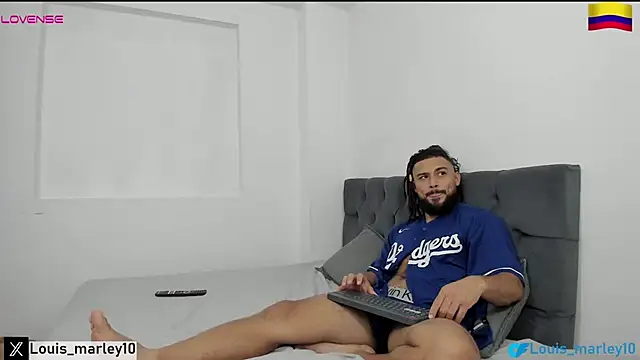 Louis marley   online show from March 31, 8:53 pm