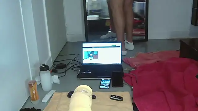 Soumis7575 online show from March 1, 12:34 am