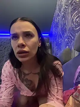 Snapshot of Queen_of_pain chatting on December 20, 8:10 am Queen of pain online show from December 20, 8:10 am