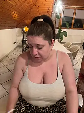 Snapshot of virag chatting on April 1, 9:56 pm virag online show from April 1, 9:56 pm