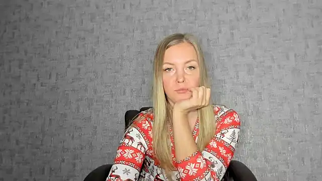 Snapshot of iam_Venus chatting on December 18, 2:45 pm iam Venus online show from December 18, 2:45 pm