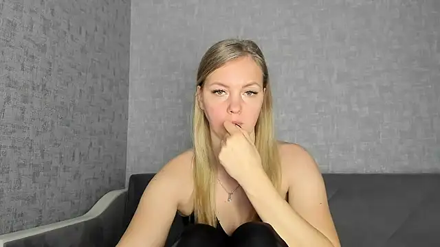 Snapshot of iam_Venus chatting on January 11, 9:47 am iam Venus online show from January 11, 9:47 am