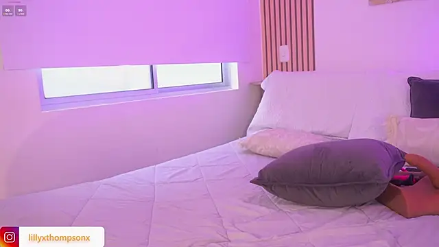 LillyThompson online show from November 21, 10:08 pm