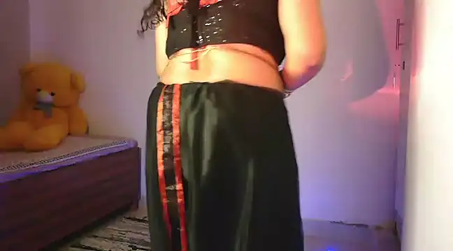 Snapshot of vanyaaurmohan chatting on March 18, 9:10 pm vanyaaurmohan online show from March 18, 9:10 pm