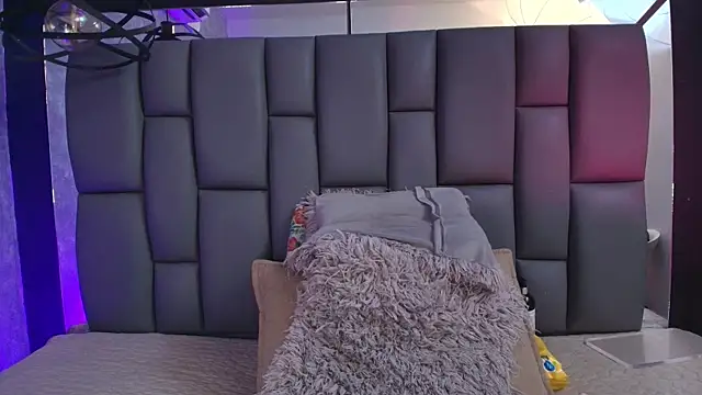  MiaBrown  online show from September 18, 12:07 pm