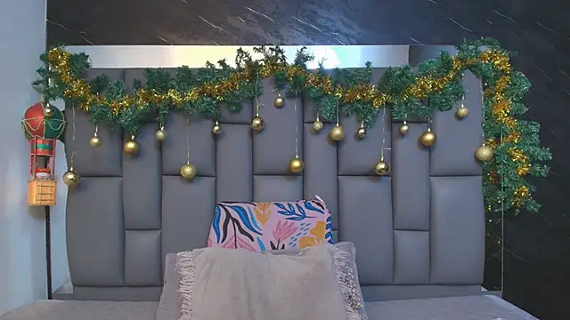  MiaBrown  online show from December 15, 12:09 pm