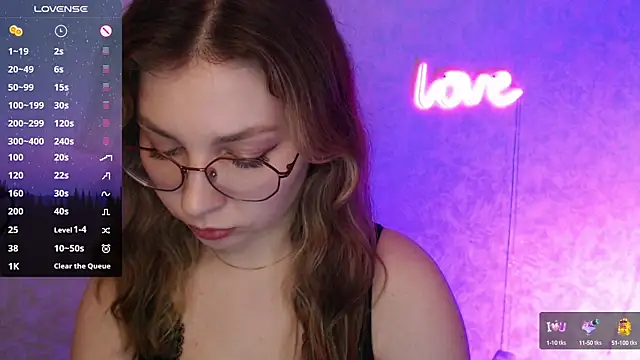 Snapshot of Leah_Reed chatting on March 21, 1:34 pm Leah Reed online show from March 21, 1:34 pm