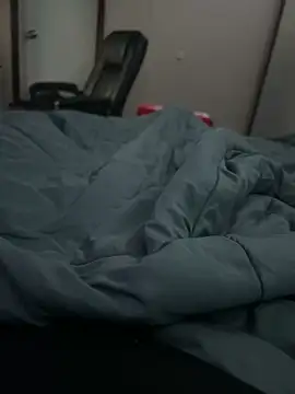 Snapshot of 1curvegod1 chatting on April 4, 7:17 am 1curvegod1 online show from April 4, 7:17 am