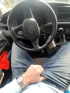 Snapshot of jk1981jk chatting on October 2, 11:06 am jk1981jk online show from October 2, 11:06 am