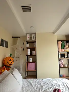 Snapshot of Nicollemays chatting on October 22, 2:17 pm Nicollemays online show from October 22, 2:17 pm