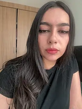 Nicollemays online show from February 19, 4:25 pm