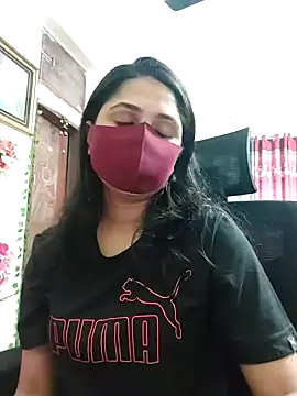 Snapshot of Suvosri chatting on January 22, 11:23 am Suvosri online show from January 22, 11:23 am