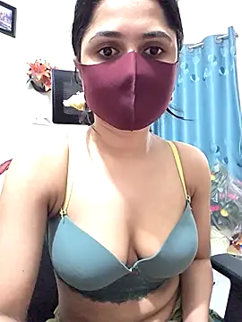 Snapshot of Suvosri chatting on February 17, 6:03 pm Suvosri online show from February 17, 6:03 pm