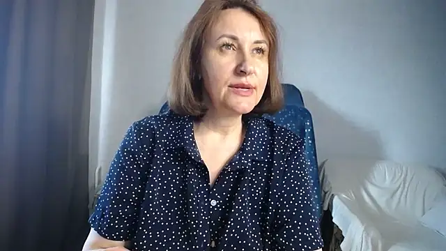 DonnaMagdalena online show from May 9, 1:05 pm