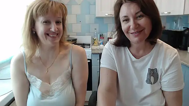 DonnaMagdalena online show from June 23, 9:07 am