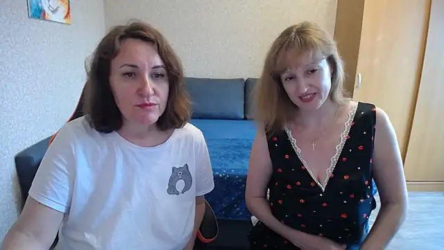 DonnaMagdalena online show from July 3, 2:12 pm