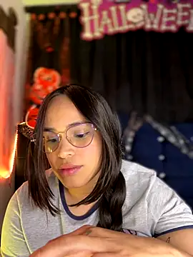 Snapshot of Merloth chatting on October 15, 4:12 am Merloth online show from October 15, 4:12 am