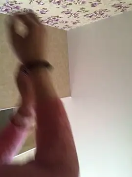 Snapshot of _Sweet_Love_ chatting on March 18, 12:19 pm Sweet Love online show from March 18, 12:19 pm