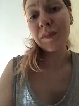 Snapshot of _Sweet_Love_ chatting on April 13, 1:05 pm Sweet Love online show from April 13, 1:05 pm