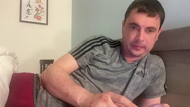 freddy0222222 online show from May 5, 5:37 am