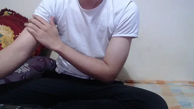 Alexdelarge323 online show from May 7, 4:01 pm