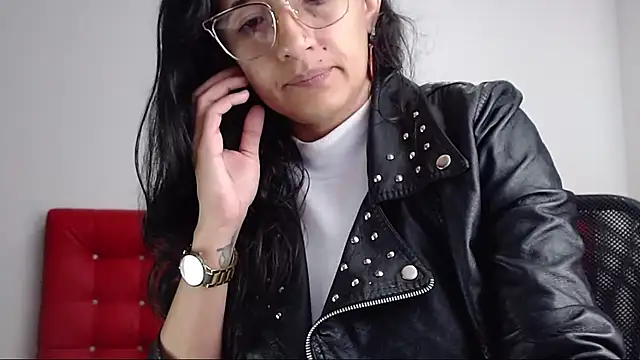 Lucynaugthyy online show from February 27, 1:07 pm