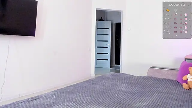 eva rose7 online show from February 7, 11:58 am