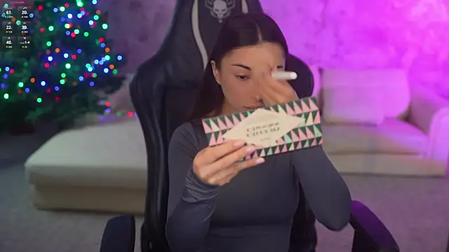 Jasmine Flow online show from December 20, 8:21 am