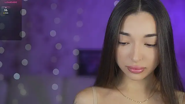 Jasmine Flow online show from August 3, 7:18 am
