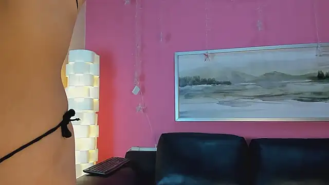 Tiffanysurez  online show from February 3, 1:08 pm