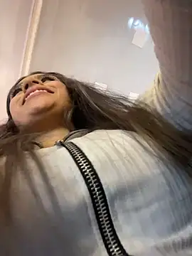 Tiffanysurez  online show from February 13, 3:57 am